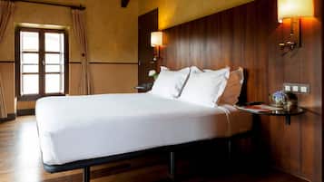 Minibar, in-room safe, desk, blackout curtains
