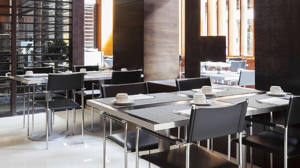 Daily buffet breakfast (EUR 14 per person)