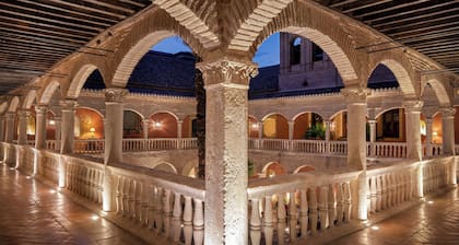 Hotel Palacio de Santa Paula, Autograph Collection