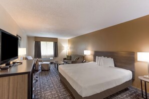 Executive Room, 1 King Bed with Sofa bed, Non Smoking, Refrigerator & Microwave (with Sofabed) | Individually decorated, individually furnished, desk, iron/ironing board