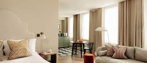 1 bedroom, premium bedding, in-room safe, desk
