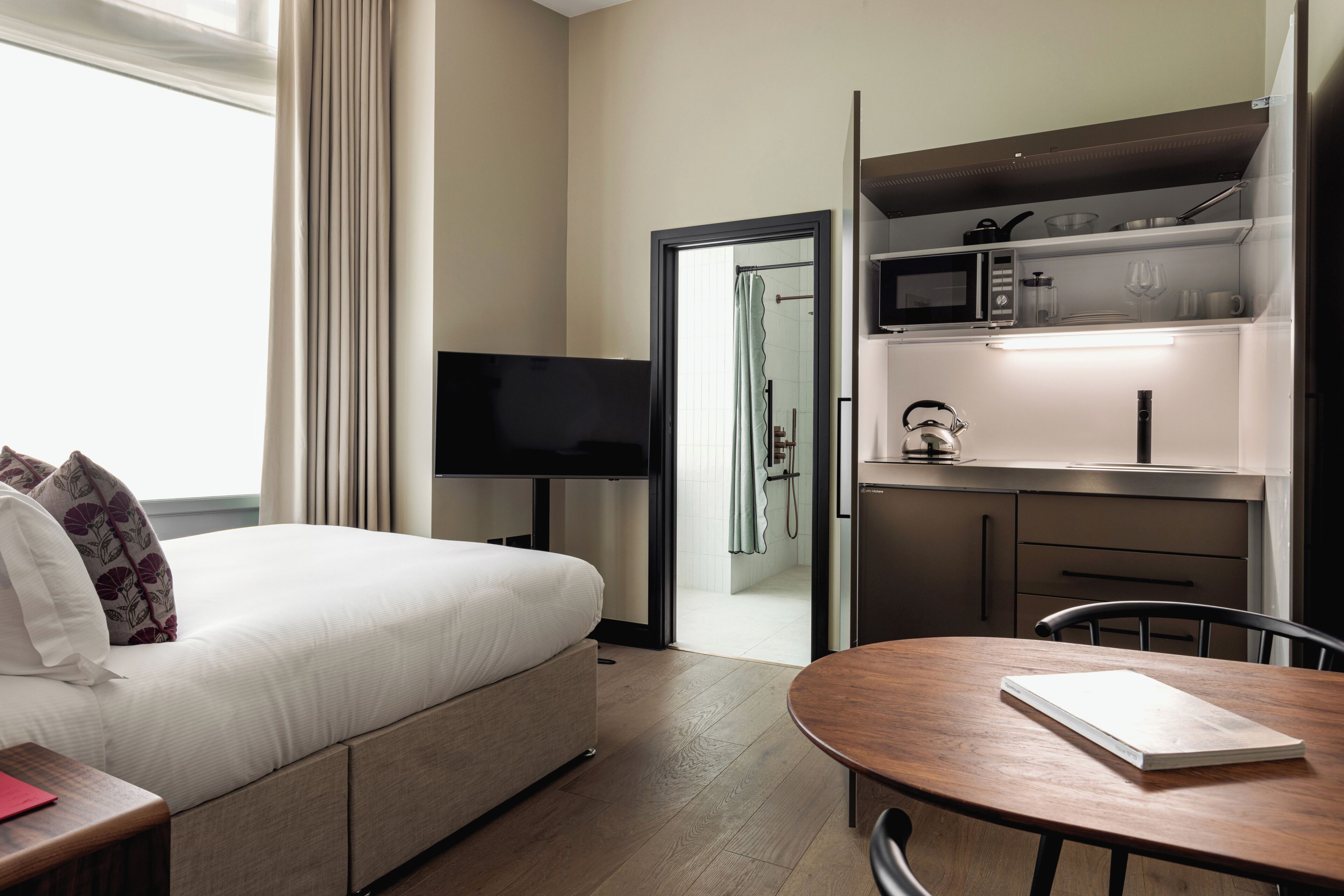 Studio - Lower Ground | Private kitchenette | Microwave, stovetop, dishwasher, coffee/tea maker