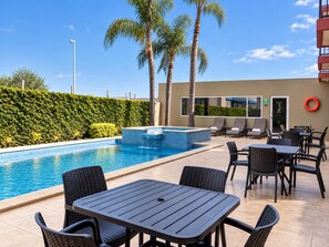 Outdoor pool - Best Western Plus Monterrey Airport (Apodaca)