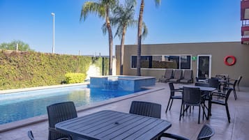 Alberca al aire libre