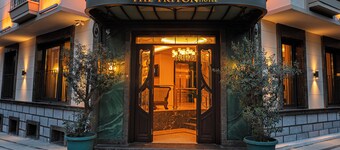 Triton Hotel