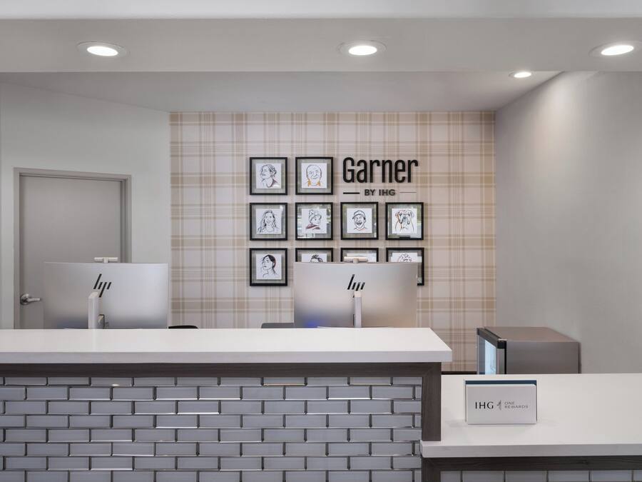 Concierge desk
