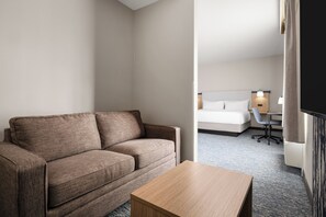 Suite, 1 très grand lit | Literie de qualité supérieure, bureau