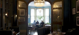 The Lodge Hotel - Putney
