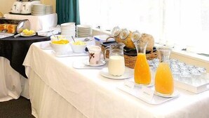 Shower, free toiletries, hair dryer, towels - Accolade Lodge Motel (Rotorua)