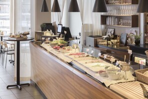 Gratis morgenmadsbuffet hver dag