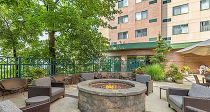 Courtyard by Marriott Boston Waltham