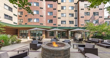 Courtyard by Marriott Boston Waltham