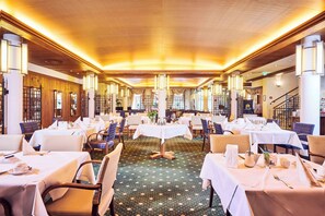 Dagelijks ontbijtbuffet (EUR 18 per persoon)