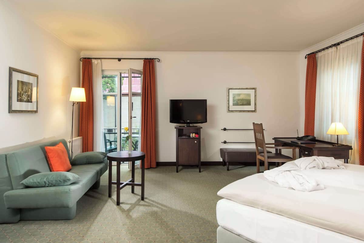 Chambre Exécutive, 1 lit double, balcon (Quiet Location;with Sofabed) | Literie hypoallergénique, minibar, coffres-forts dans les chambres