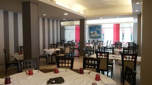 Dining - Domus (Maranello)