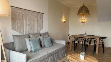 Premium Apartment, 2 Bedrooms | Living area