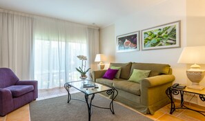 Superior Apartment, 2 Bedrooms | Living area | 32-inch LCD TV with digital channels, TV - Pestana Palm Gardens (Lagoa)