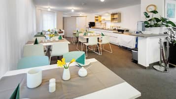 Buffet breakfast on weekdays (EUR 13 per person)