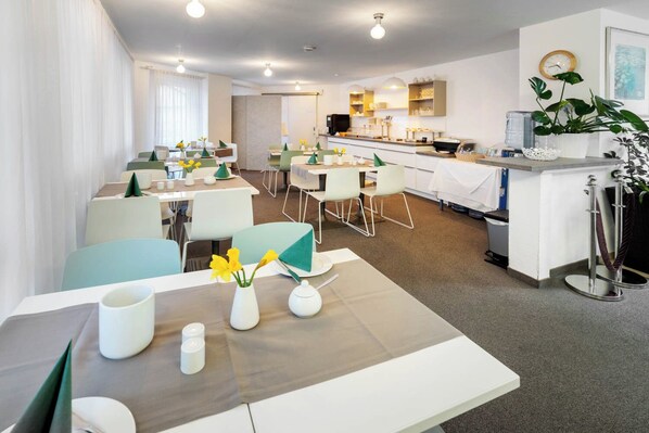 Daily buffet breakfast (EUR 13 per person)