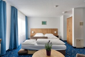 1 bedroom, desk, laptop workspace, blackout drapes