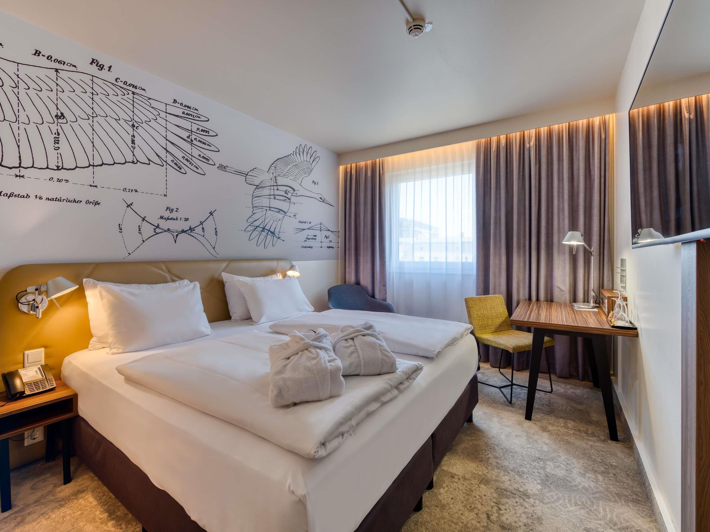 Privilege, Room, 1 Katil Kelamin (Double) | Peralatan tempat tidur hipoalergenik, peti besi dalam bilik, meja 