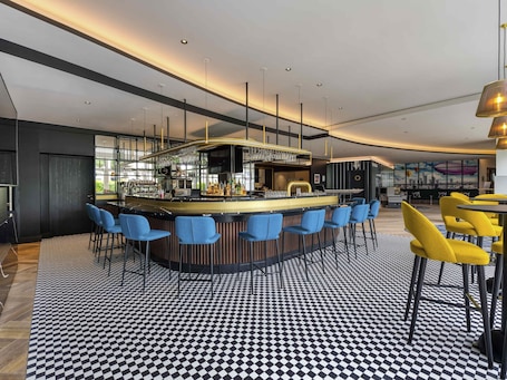 Bar (on property). Mercure Neu-Isenburg