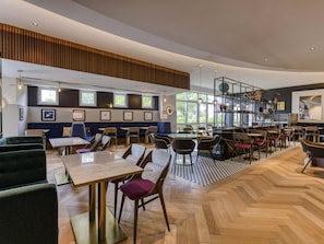 Bar (on property) - Mercure Neu-Isenburg (Neu-Isenburg)