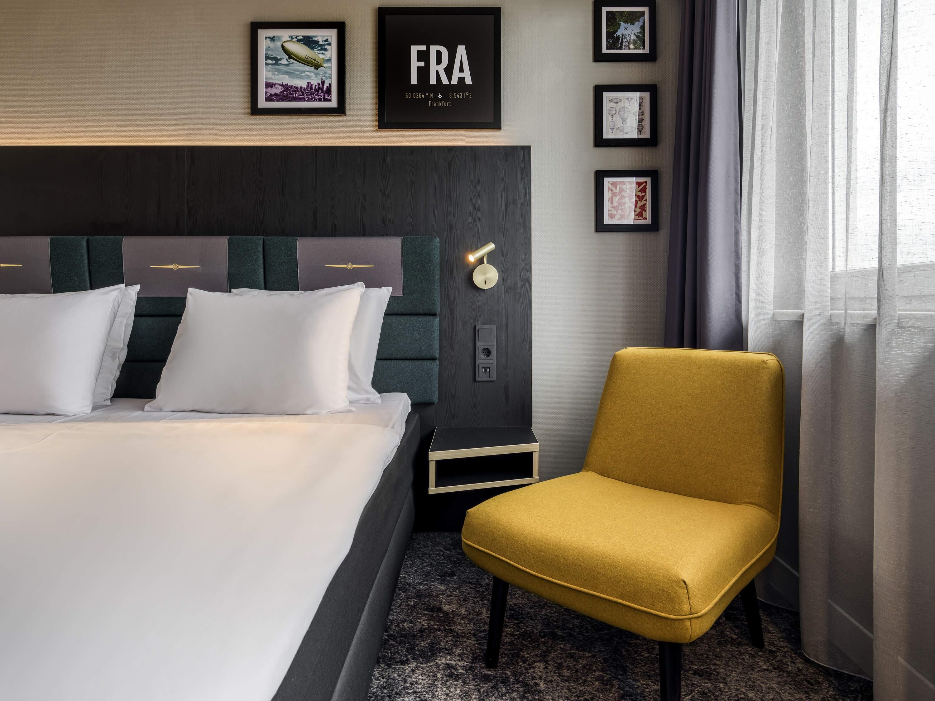 Superior Room, 1 King Bed | Premium bedding, down duvets, in-room safe, desk