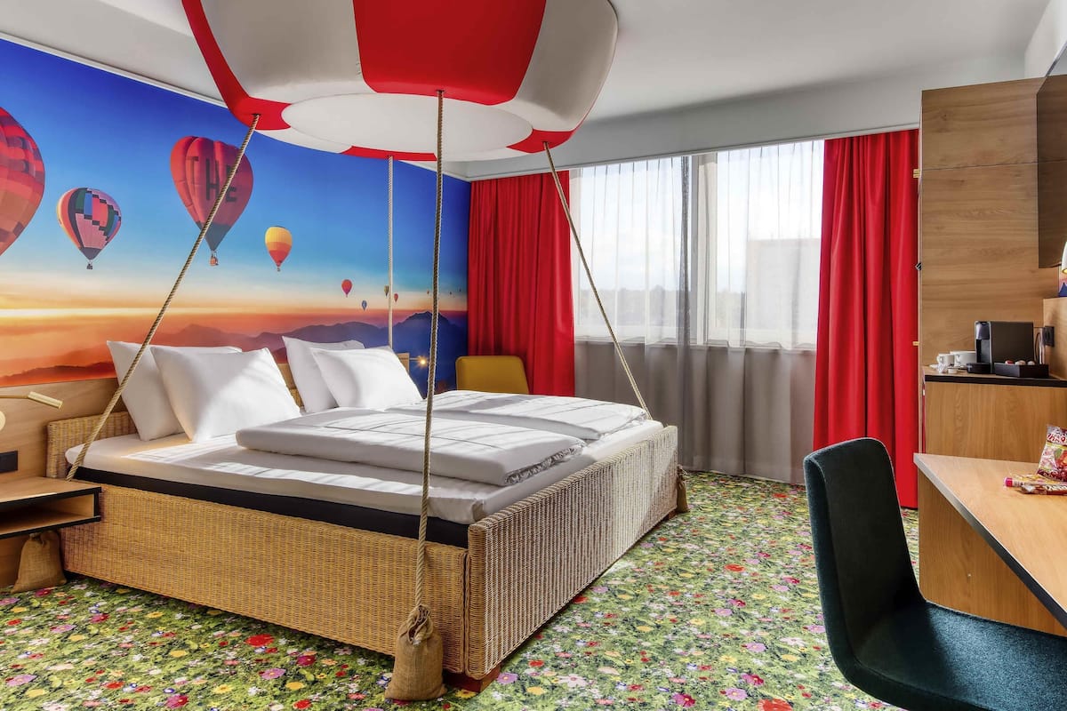Premium bedding, down duvets, in-room safe, desk