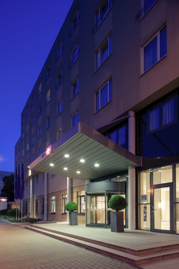Front of property – evening/night