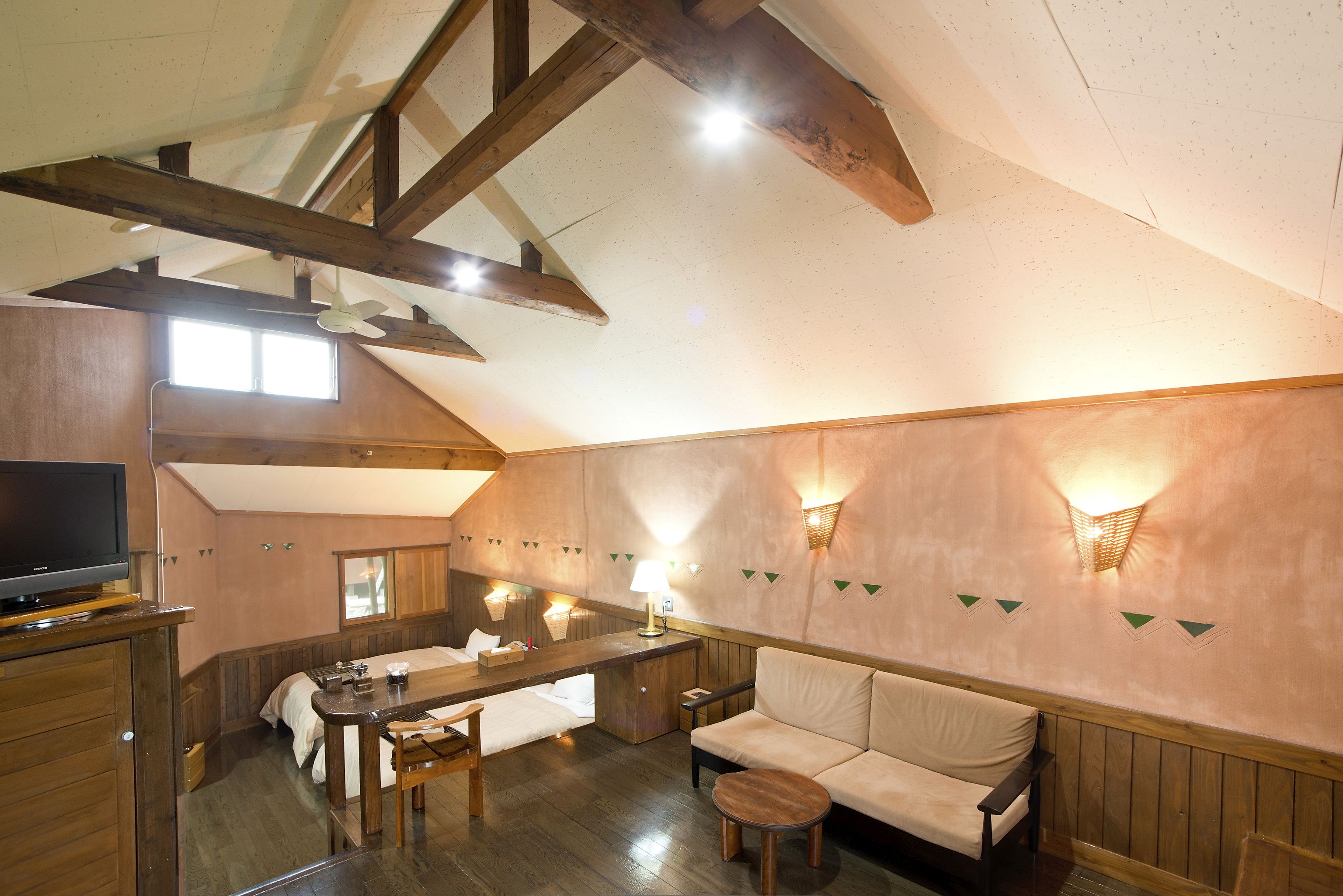 in-room safe, desk, free wifi, bed sheets