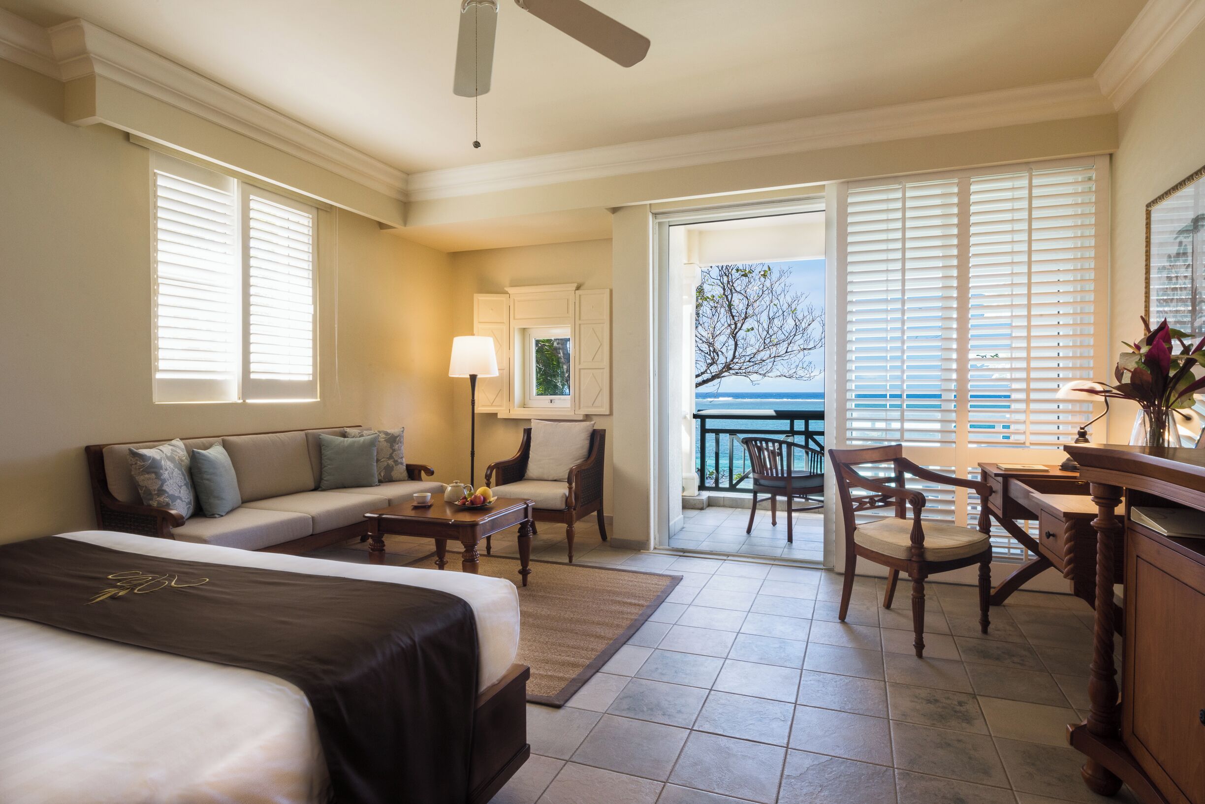 Premium bedding, minibar, in-room safe, desk