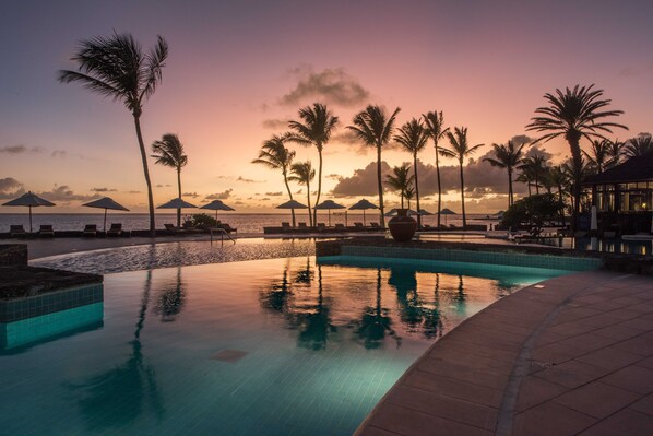 Outdoor pool, pool cabanas (surcharge), pool loungers