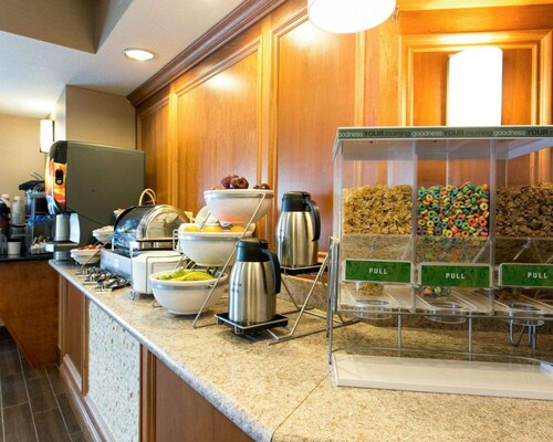 Comfort Suites Benton Harbor - St. Joseph