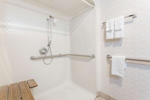 Bathroom - Days Inn by Wyndham Battlefield Rd/Hwy 65 (Springfield)