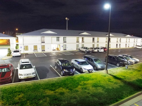 Days Inn by Wyndham Battlefield Rd/Hwy 65