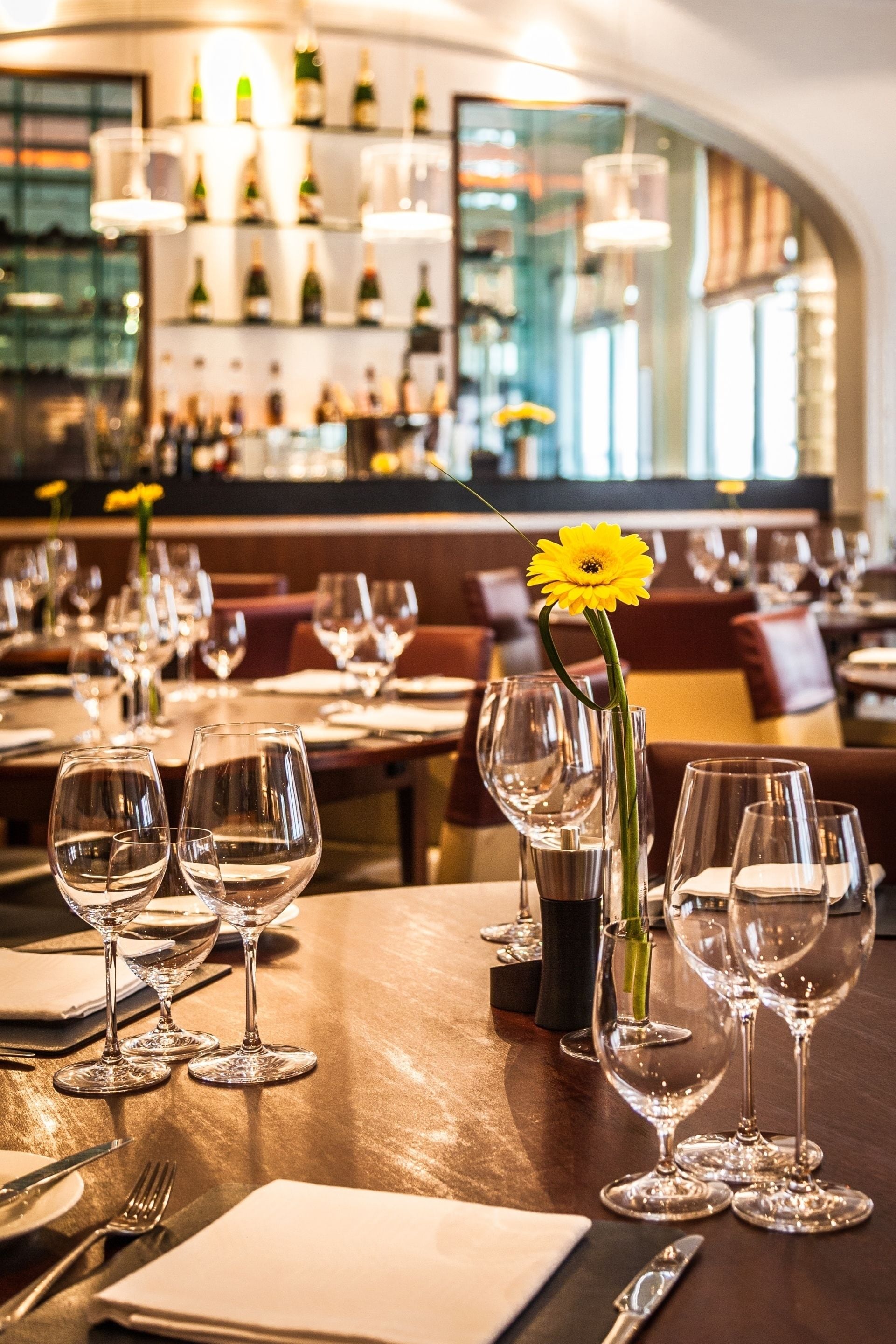 breakfast, lunch and dinner served