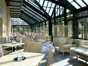 3 barer/lounger, lounge i lobbyen