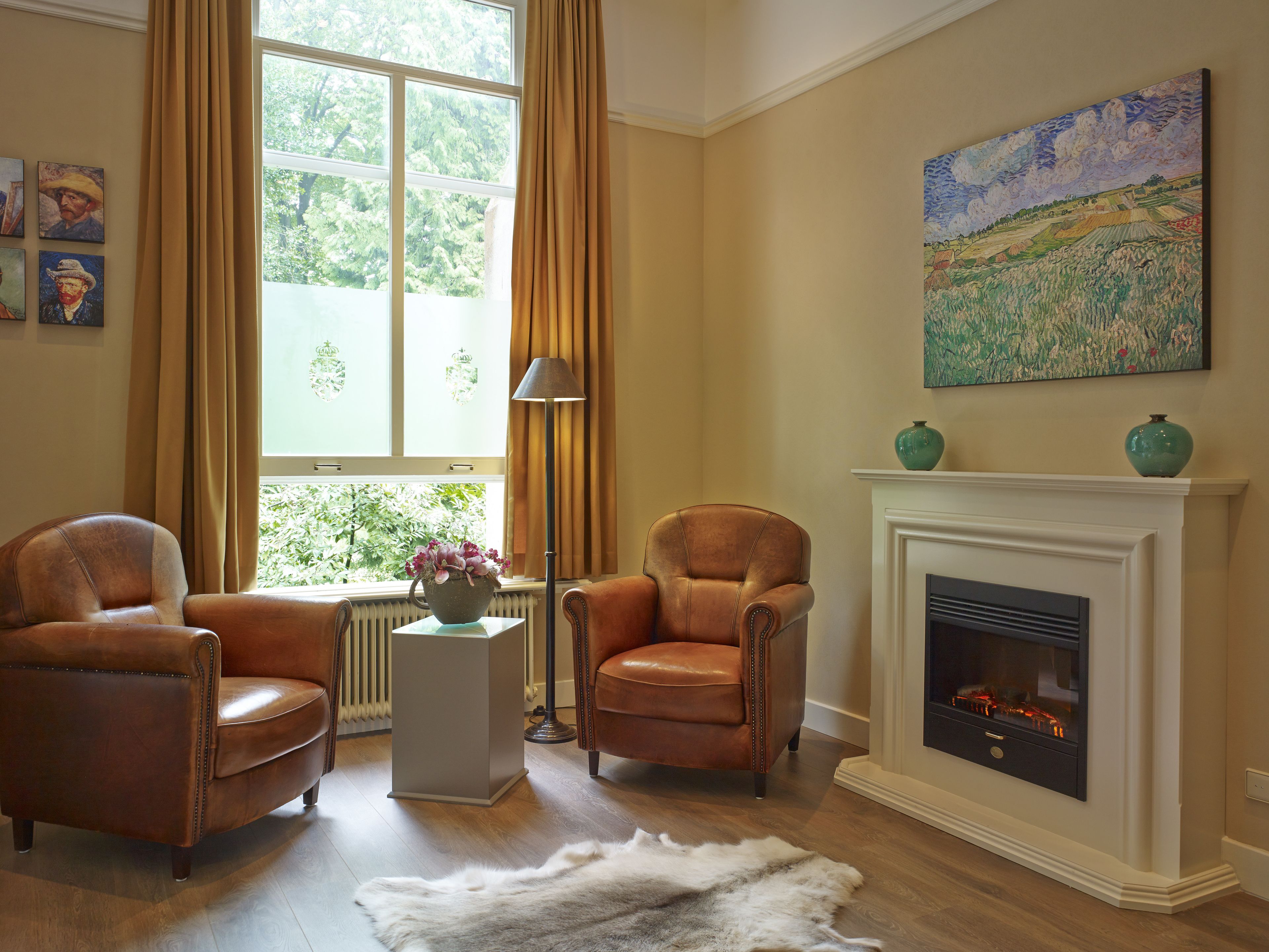 小型套房 | 办公桌、熨斗/熨板、免费 WiFi、床单