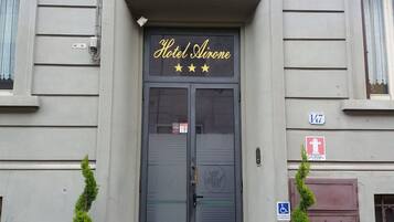 EntrĂ©e de lâhĂ©bergement