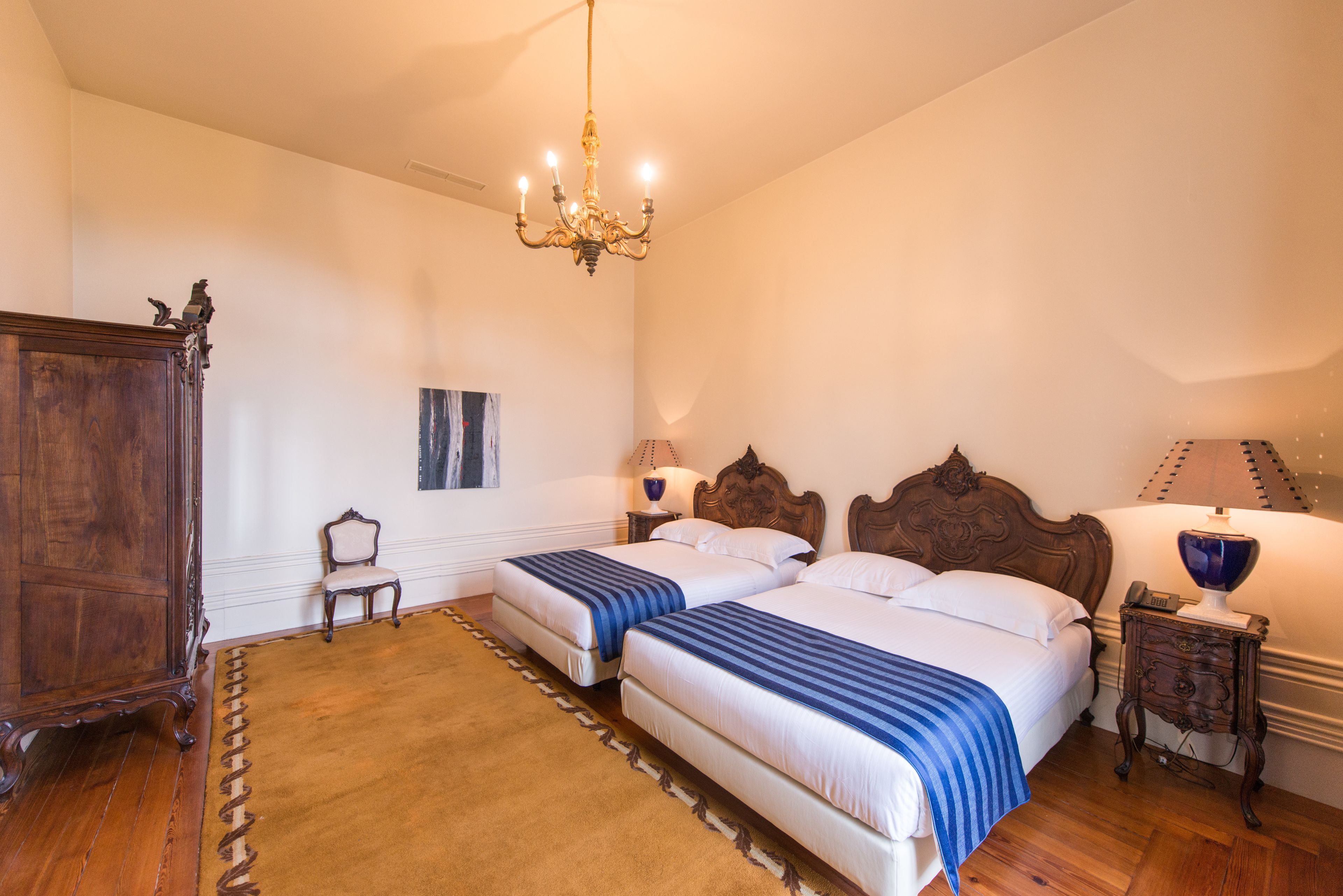 classic suite | minibar, desk, laptop workspace, soundproofing