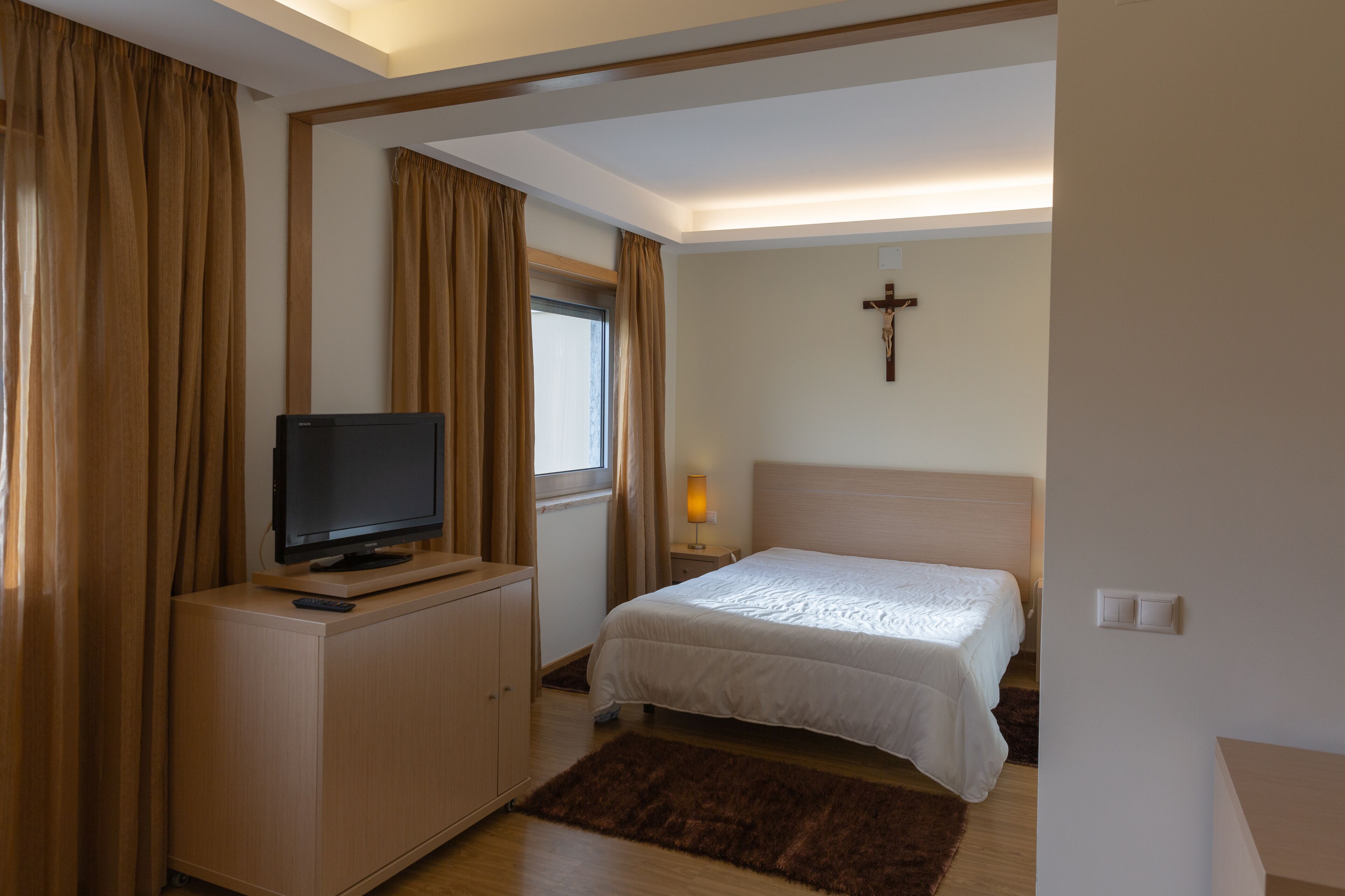 basic twin room | 1 bedroom, hypo-allergenic bedding, cots/infant beds, free wifi