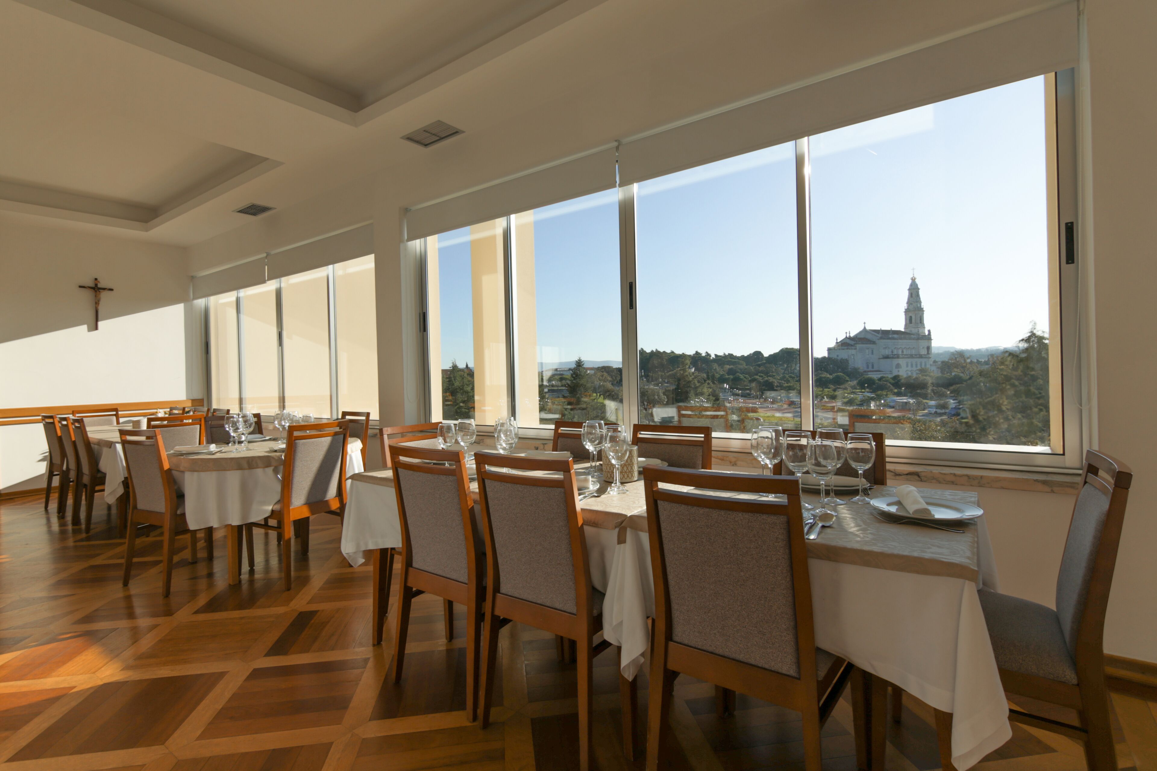 Aperto a colazione, pranzo e cena