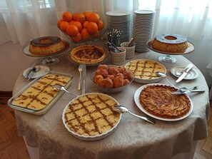 Breakfast, lunch and dinner served - Casa São Nuno Hotel (Ourem)