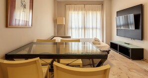1 bedroom, in-room safe, desk, iron/ironing board