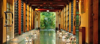 佩斯公園波隆納別墅酒店