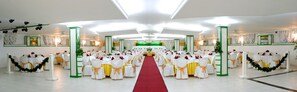 Indoor wedding - Hotel Castro (Santiago de Compostela)