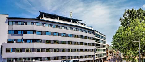 Facciata della struttura