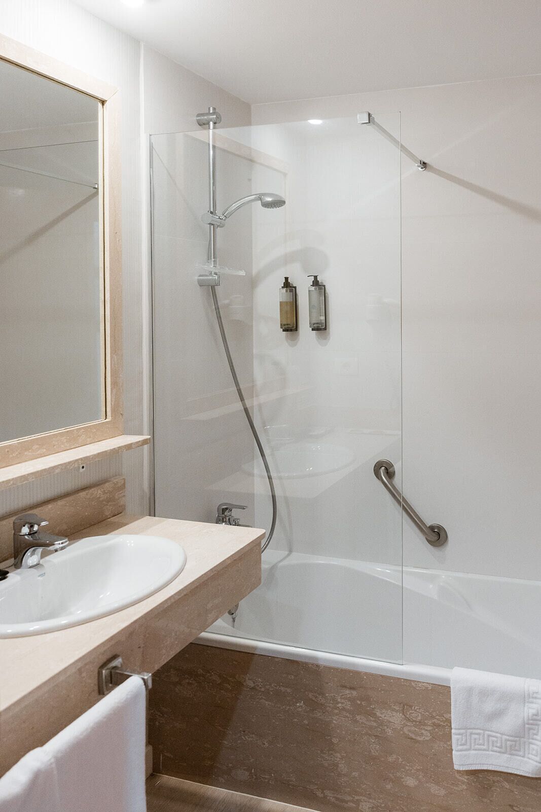double or twin room | bathroom | combined shower/bathtub, hair dryer, towels