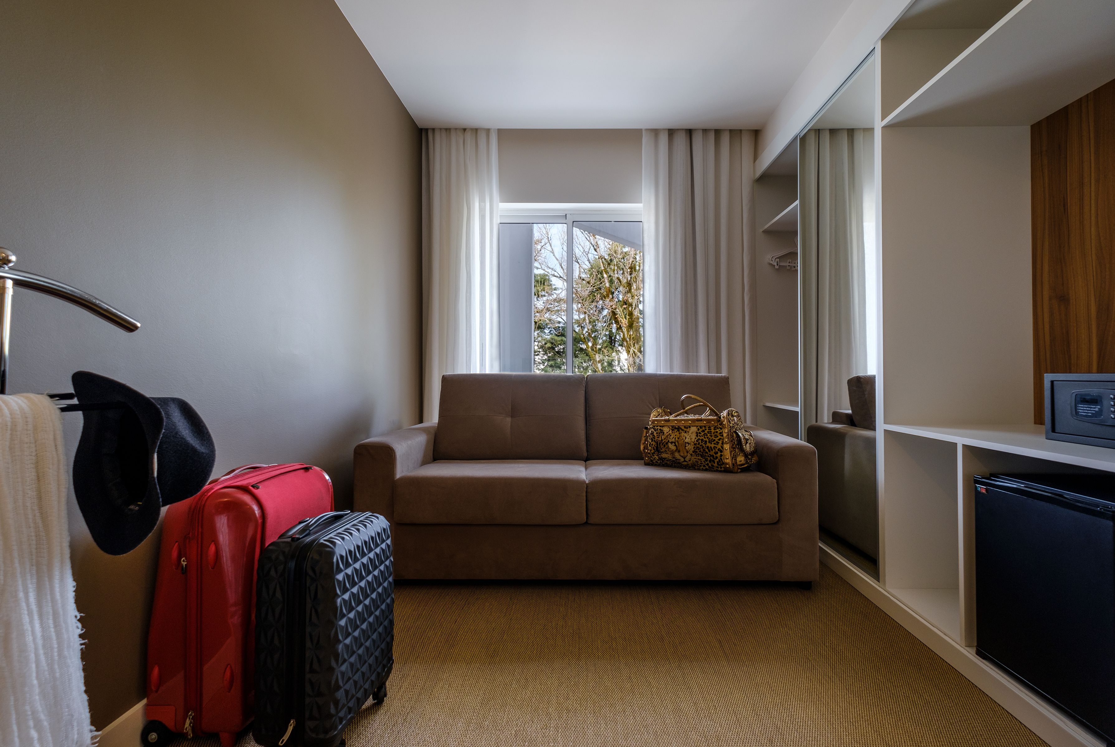 suite | 1 bedroom, minibar, in-room safe, desk